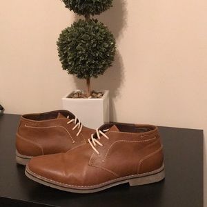 Sonoma Chukka Boots/Shoes. Size 10. Good shape